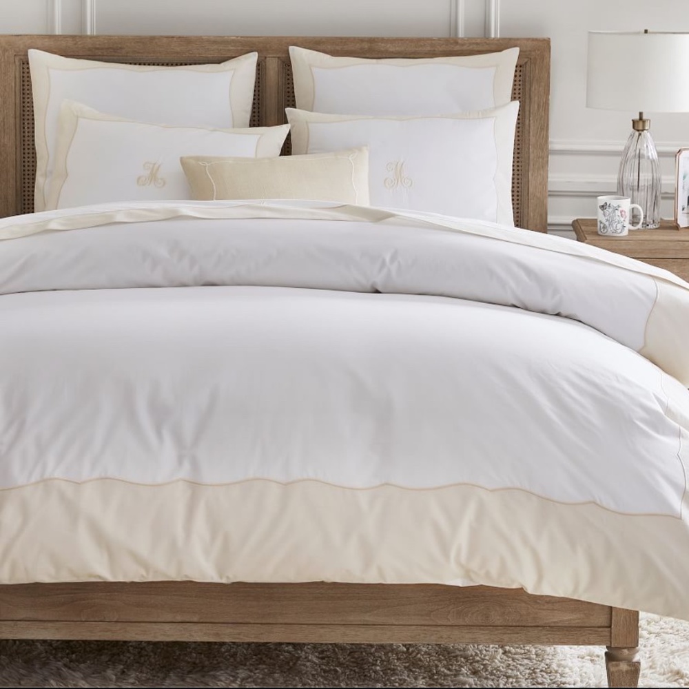 Monique Lhuillier Daphne Queen Percale Duvet Cover and Standard Shams (2) NWT